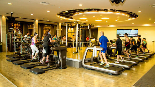 הולמס פלייס מועדון כושר