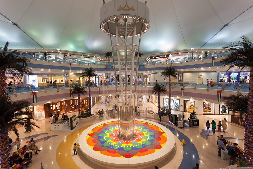 Dubai's mall (Photo: Shutterstock) קניון ב דובאי