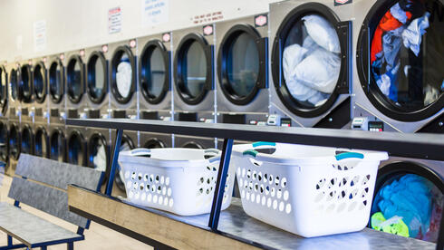 consultant liable after bad advice dooms laundry business