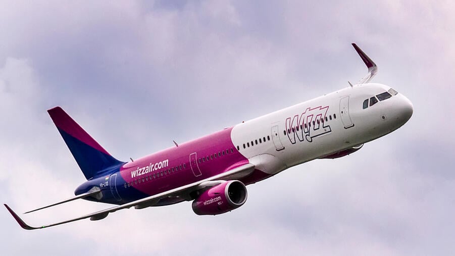מטוס וויזאייר איירבוס A321 (צילום: shutterstock) מטוס וויזאייר איירבוס A321