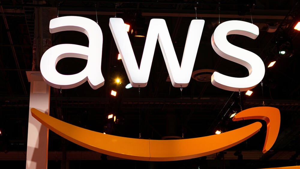 שירותי הענן של אמזון - AWS (צילום: shutterstock) שירותי הענן של אמזון - AWS