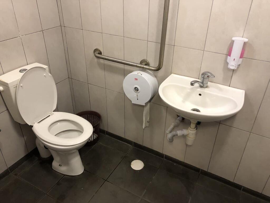 השירותים הציבוריים בשוק מחנה יהודה