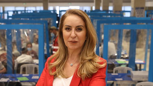 ההתערבות החריגה של הרצוג: פעל מול סולברג בעניין מנכ״לית ועדת הבחירות המרכזית | חשיפה