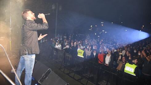 Города отменяют церемонии  Дня памяти и концерты на День независимости