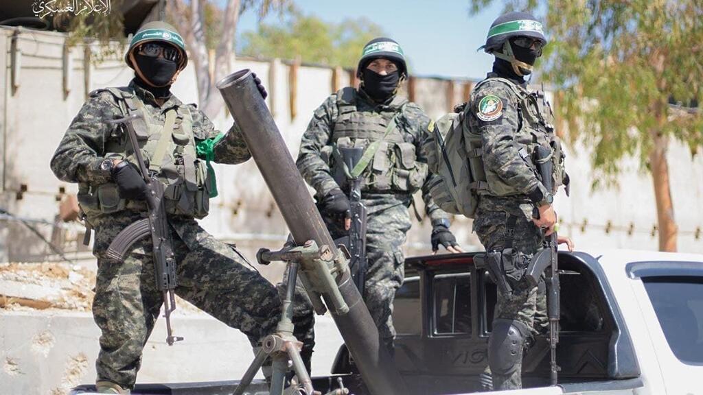 Hamas terrorists in Gaza מצעד צבאי בעזה