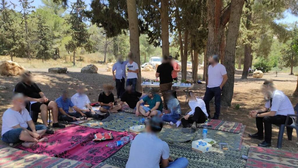 מעגל גברים. מלמדים גברים להקשיב במקום לרוץ ולתת עצות (צילום: אחיקם אלירז) מעגל גברים