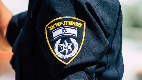 טלטלה במשטרה: בכירה התלוננה נגד תת-ניצב על הטרדה מינית, והוא נחקר באזהרה