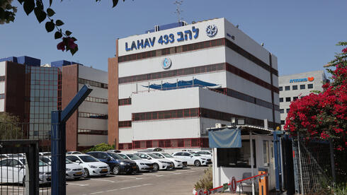 Israeli police officer questioned over suspected contact with foreign agent