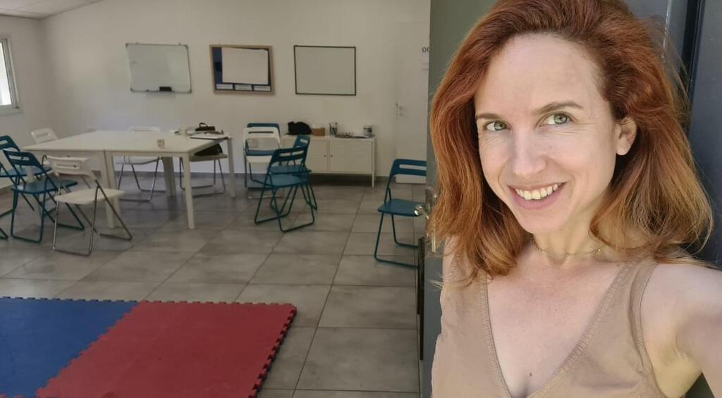 סתיו שפיר במרכז שיר"ה. "החלום הוא שבכל קמפוס אקדמי בישראל יהיה מרכז כזה" (אוסף פרטי) סתיו שפיר מרכז שיר"ה