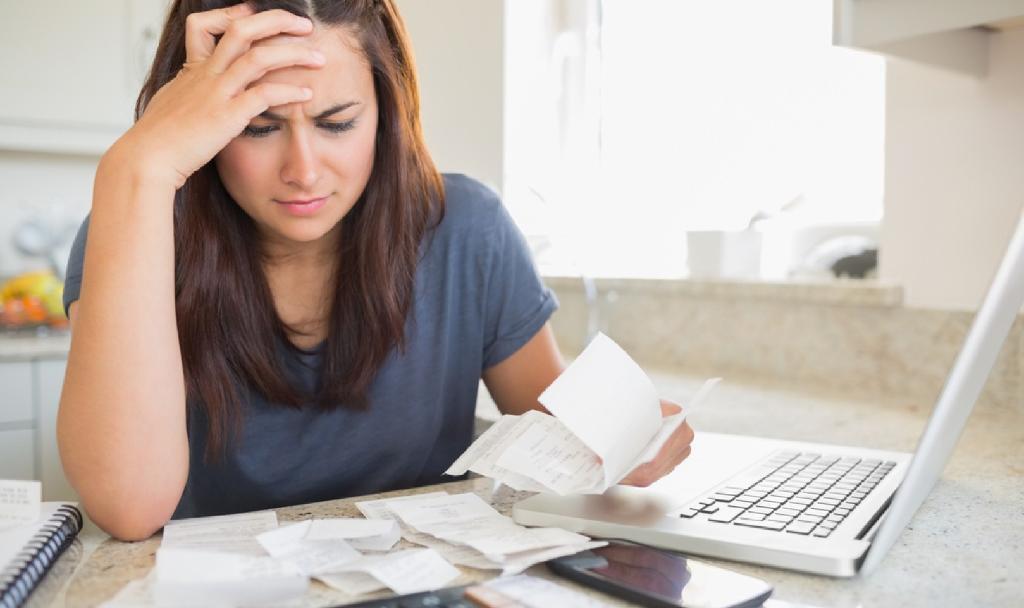 אילוסטרציה (צילום: shutterstock) חוב חובות פשיטת רגל דאגה אילוס אילוסטרציה