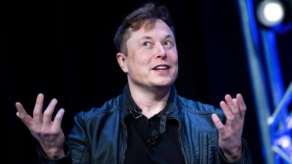 Elon Musk sits atop the global wealth pyramid (Photo: AFP) מייסד טסלה, אילון מאסק