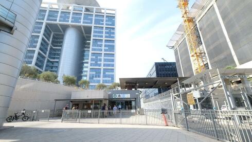 בן 14 מואשם במסירת מידע לאויב: פעל עבור איראן וקיבל 1,170 דולר