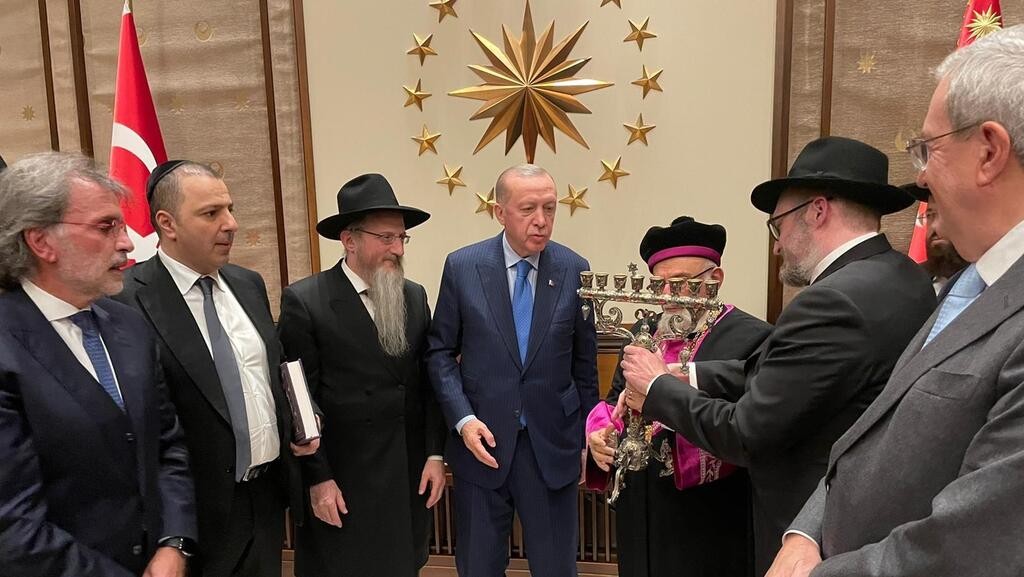 Photo: Royal Turkish Palace ארדואן אירח רבנים מהעולם המוסלמי בארמונו
