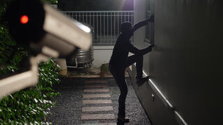 פורץ פריצה אילוס אילוסטרציה