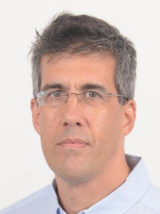 ד"ר דורון מצא