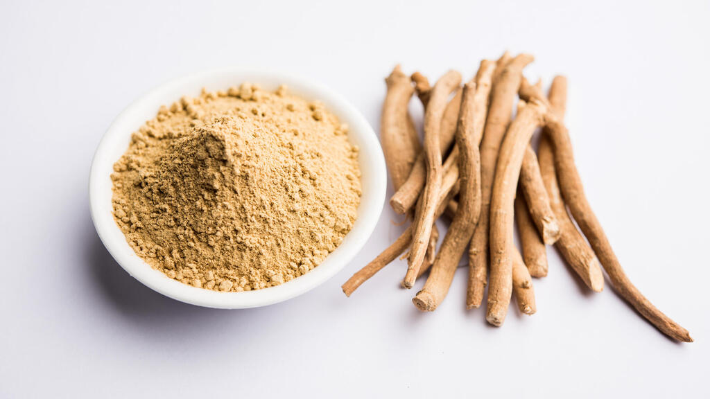 מסייע לשיקום רמות הקורטיזול. אשווגנדה (צילום: shutterstock) אשווגנדה