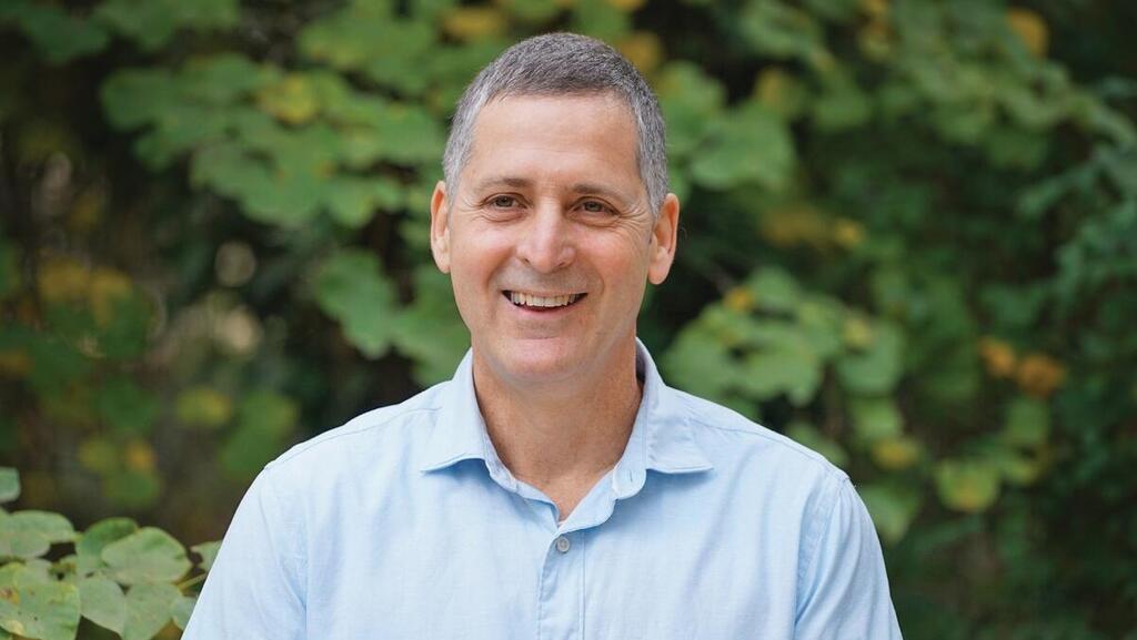 שרון קוצר ברא צמחים