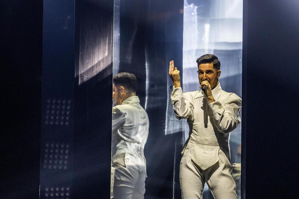 Israel's Michael Ben David at the Eurovision semifinals (Photo: ANDRES PUTTING, EBU) מיכאל בן דוד