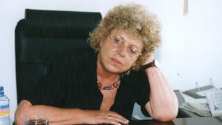שולמית אלוני