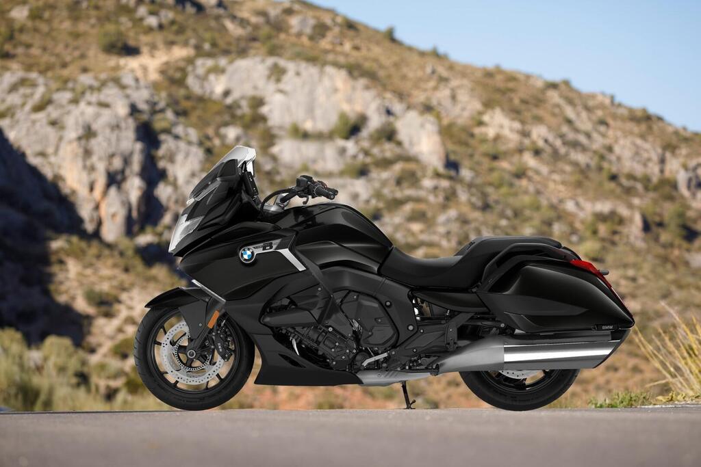 נייקד במחיר משתלם, תיור בתיקון וסופר-מוטו במסלול