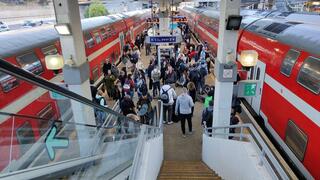 עומסים ברכבת סבידור מרכז בעקבות תקלת איתות עומסים ברכבת סבידור מרכז בעקבות תקלת איתות