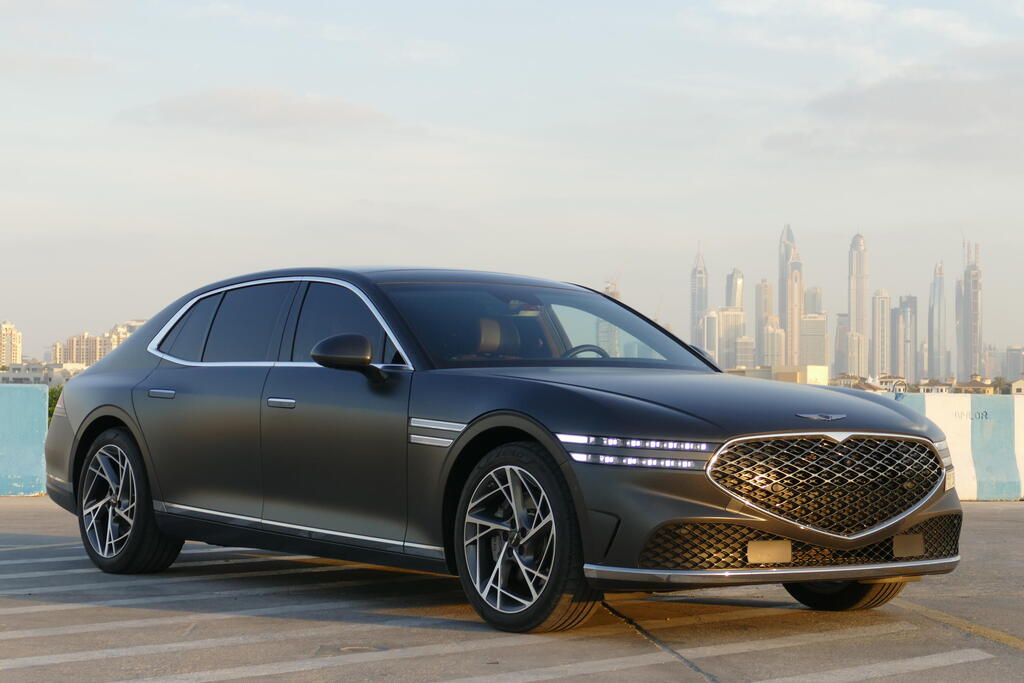 חוג הסילון בפחות ממיליון: ג'נסיס השיקה G90 בישראל