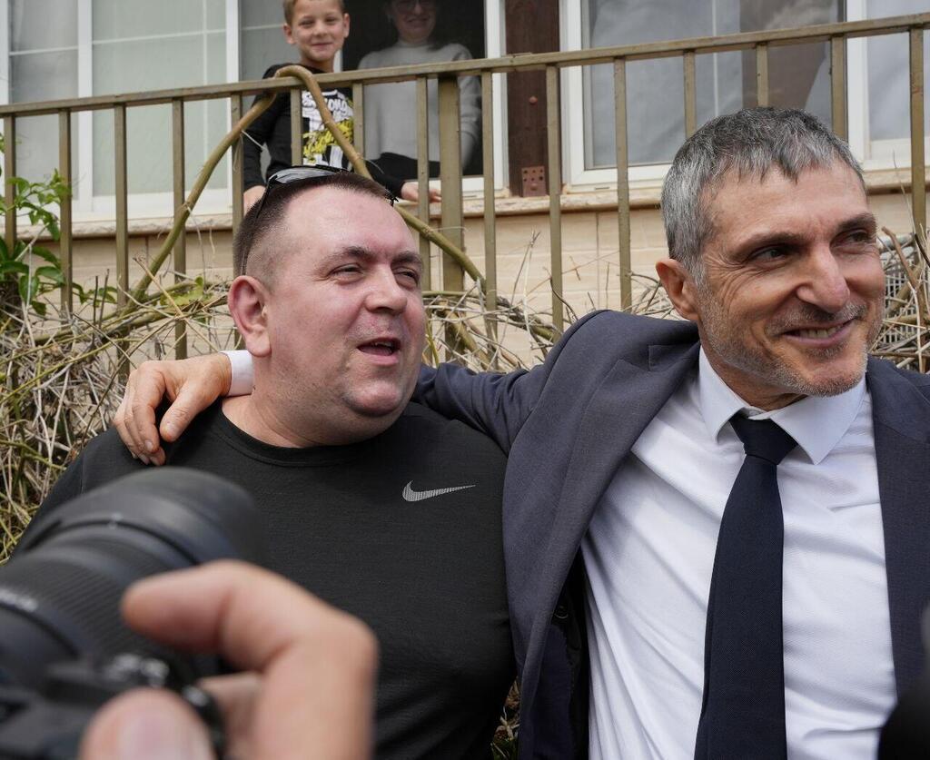 זדורוב לאחר הזיכוי בביתו בקצרין