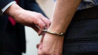 אילוסטרציה מעצר אזיקים