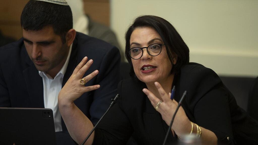 "עולמה של המורה צר כעולם המחאה, היא רדודה מהתלמיד שלה". שרת ההסברה גלית דיסטל אטבריאן (צילום: עמית שאבי) שרת ההסברה גלית דיסטל אטבריאן