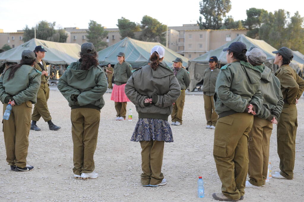 Photo: Israel Yosef בנות דתיות בהכנה לצבא