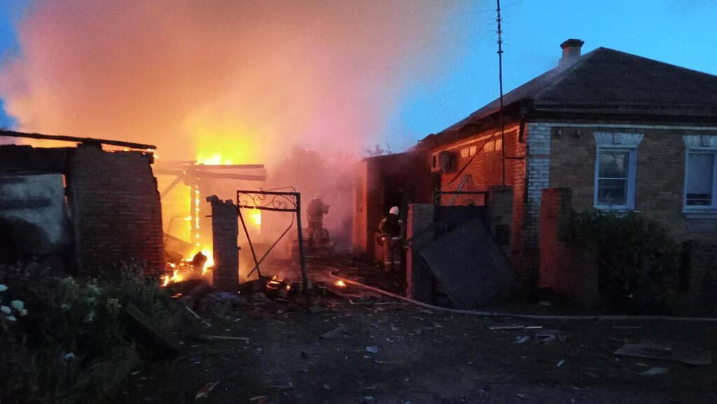 Ukraine has built a thriving arms industry. Scene of a Ukrainian strike in Russia’s Belgorod region (Photo: Reuters) רוסיה אש ב בלגורוד בגלל הפגזות מ אוקראינה