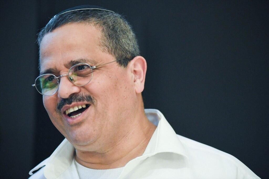 רוני אלשיך. "האם זה בא מלמעלה? לא יודע" (צילום: רפי קוץ) המפכ"ל לשעבר רוני אלשיך במסיבת העיתונאים של פורום בראשית