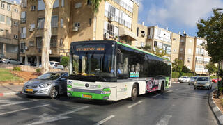 "התנהלות דורסנית": 15 מפעילות תחב"צ תובעות את משרד התחבורה