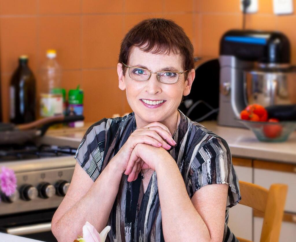 להעלות את המודעות. תרצה שני (צילום: מתוך האלבום הפרטי) תרצה שני