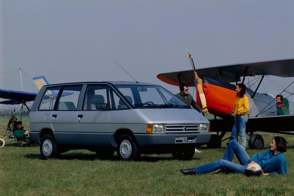 באריזה משפחתית - פיצ'רים של מיניוואנים