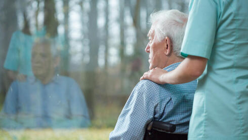 חברת ביטוח נגד קשיש שנדרס: 