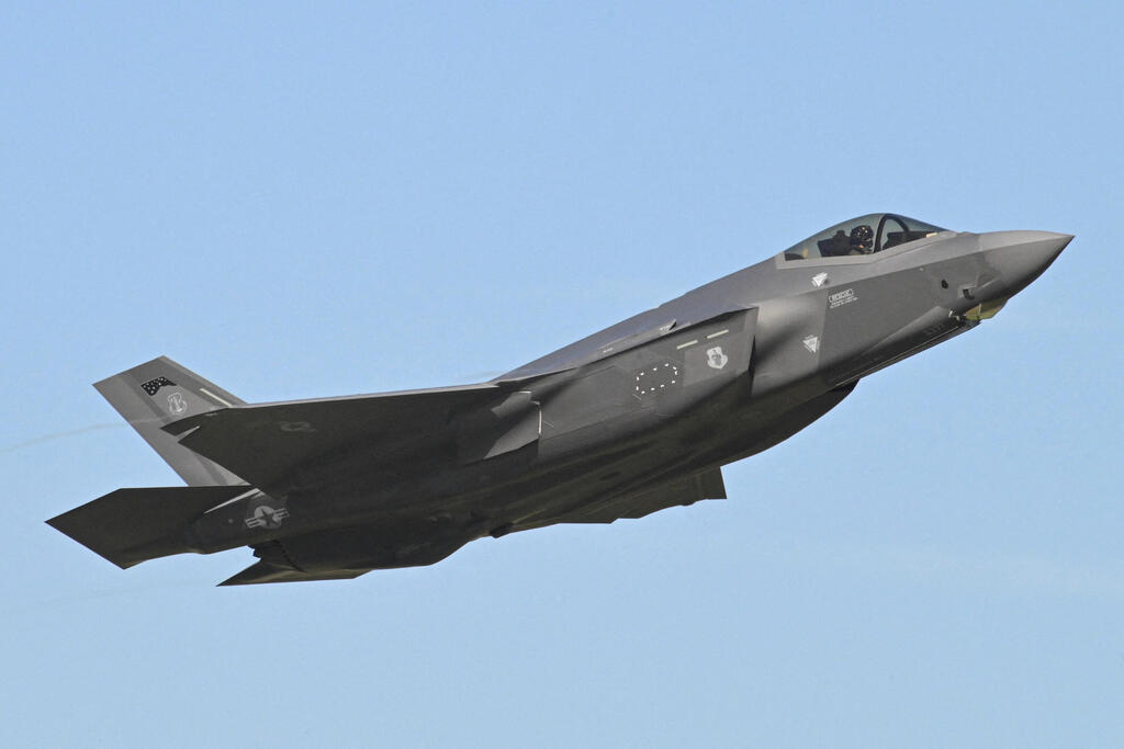 הטורקים לוטשים עיניים. F-35 של הצבא האמריקני, ארכיון (צילום: REUTERS/Jana Rodenbusch/File Photo) מטוס F-35 של צבא ארה"ב