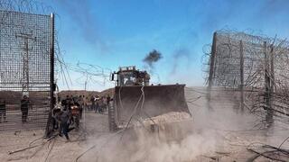 תיעוד פלסטיני: הגדר פרוצה בדרום רצועת עזה תיעוד פלסטיני: הגדר פרוצה בדרום רצועת עזה