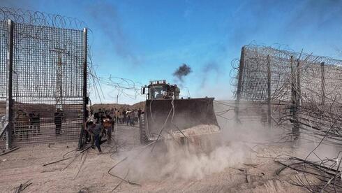 Mental toll of war on Israelis rises, data shows