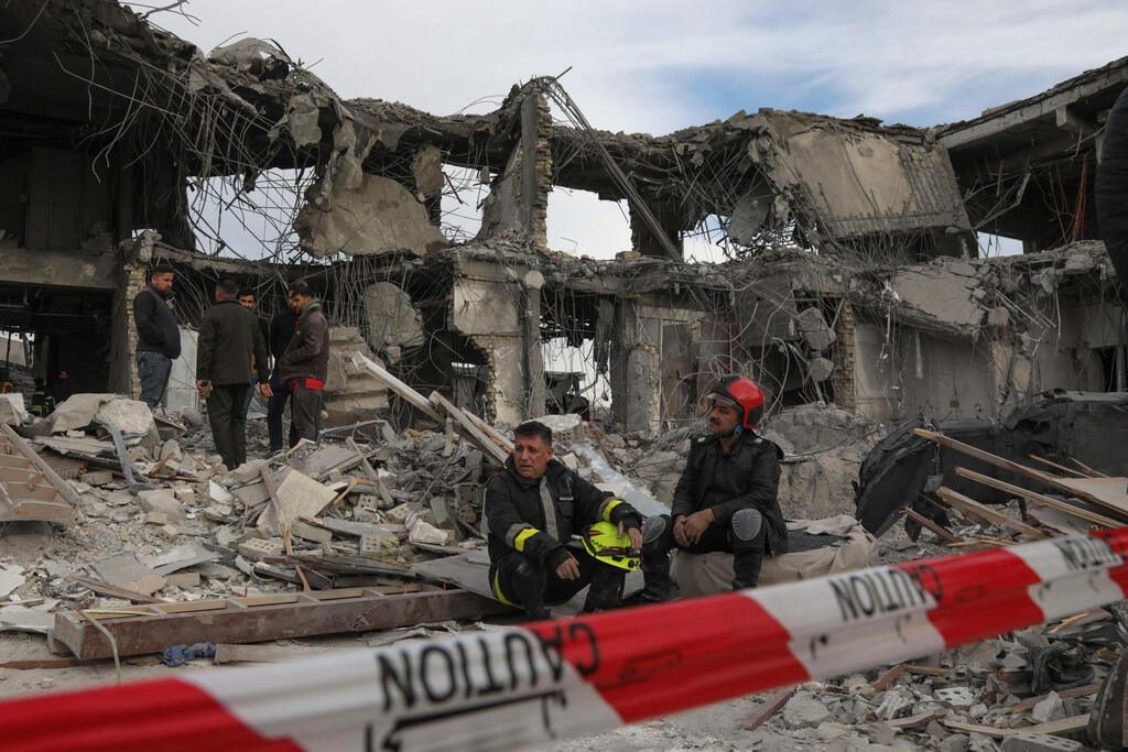 Aftermath of Iranian bombing in Erbil (Photo: Safin HAMID / AFP) הרס בעקבות מתקפת טילים של איראן בעיר ארביל ב כורדיסטאן העיראית בצפון עיראק