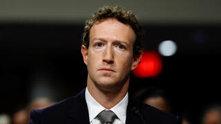 מארק צוקרברג בשימוע בסנאט מארק צוקרברג בשימוע בסנאט