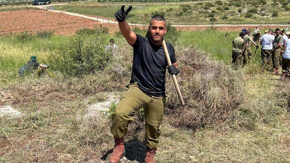 "חטיבת כפיר היא חלק מהמשפחה". אפיק ז"ל במהלך שירותו (צילום: באדיבות המשפחה) סמל אפיק טרי ז"ל