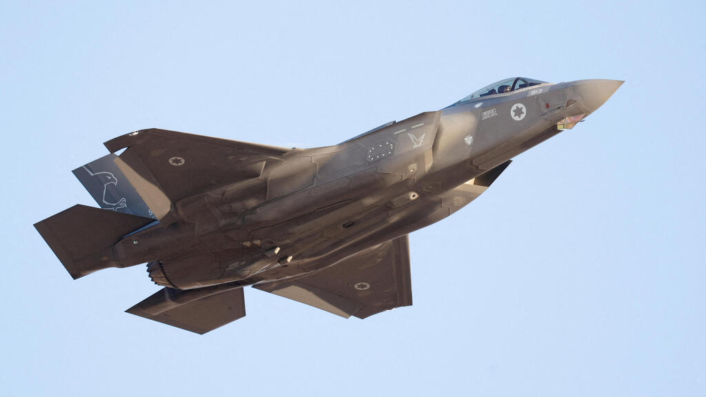 מטוס F-35 של חיל האוויר (צילום: REUTERS/Amir Cohen) מטוס F-35 של חיל האוויר