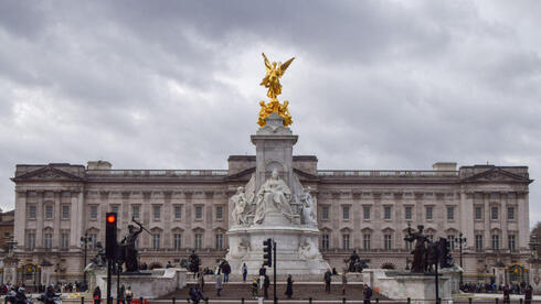 Behind Buckingham’s grand facade: Why royals would rather live elsewhere