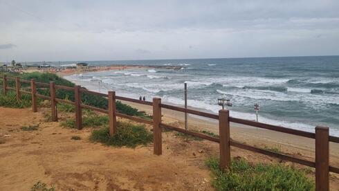 Tel Aviv, Herzliya plan larger Haredi beach zone