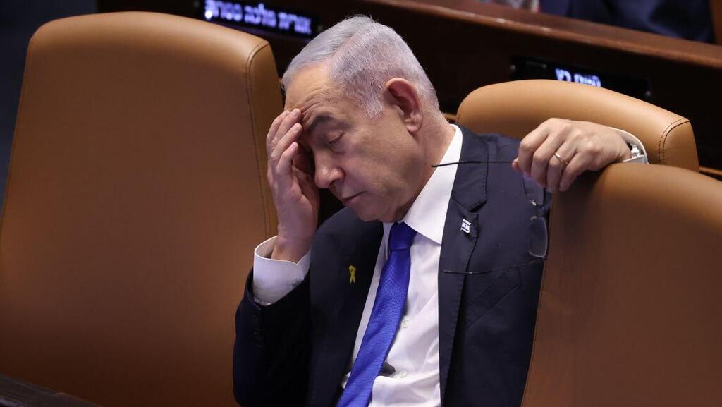 חושש שעסקה מלאה תביא את סופה של הקואליציה. נתניהו (צילום: אלכס קולומויסקי) מליאת הכנסת ביום ה-234 למלחמה