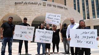 "הילדה הפסיקה לדבר": הורי הפעוטות מ"מעון הזוועות" נותרו לבד עם ההשלכות