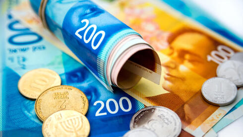 С 1 апреля: тысячам израильтян повысят заработную плату