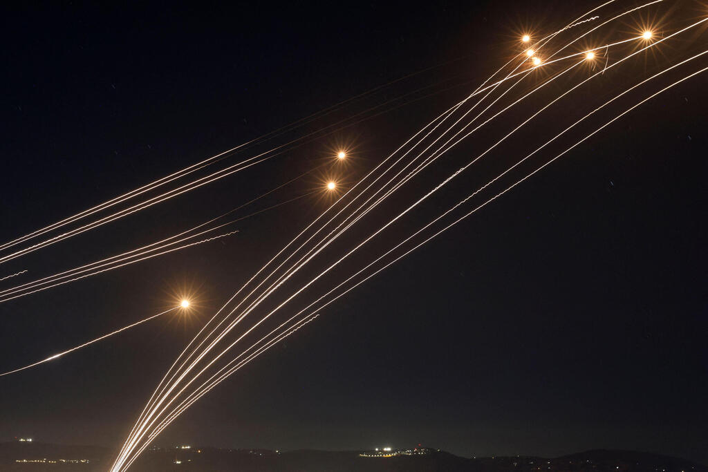 Archival: Rockets intercepted over Upper Galilee (Photo: Jalaa MAREY / AFP) יירוטים בגליל העליון