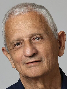 נחום ברנע